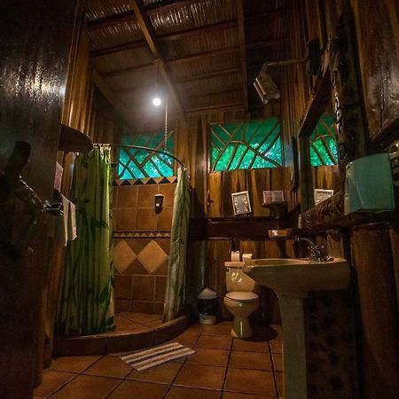 Hotel La Costa De Papito Puerto Viejo de Talamanca エクステリア 写真