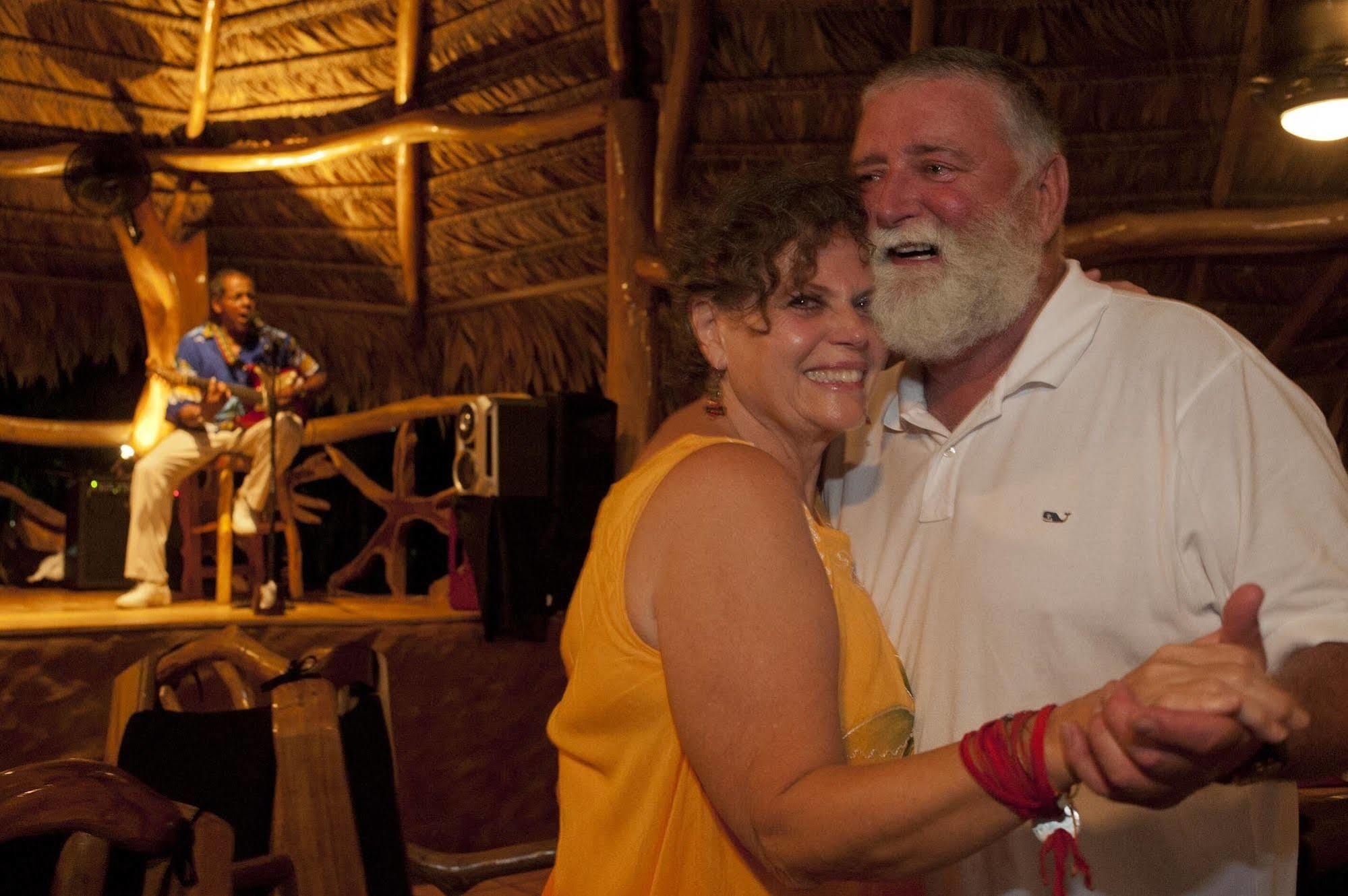 Hotel La Costa De Papito Puerto Viejo de Talamanca エクステリア 写真