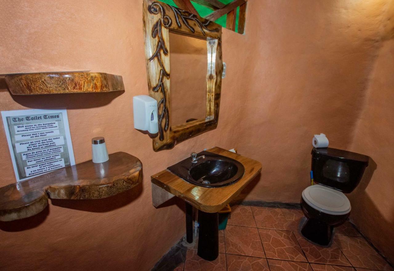 Hotel La Costa De Papito Puerto Viejo de Talamanca エクステリア 写真