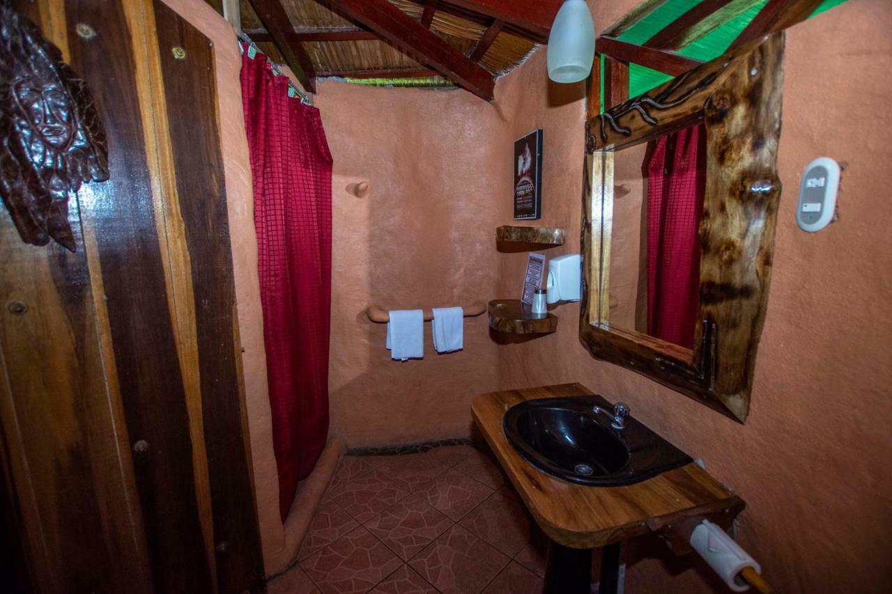 Hotel La Costa De Papito Puerto Viejo de Talamanca エクステリア 写真