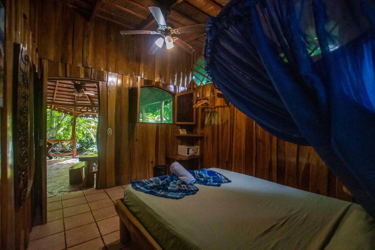 Hotel La Costa De Papito Puerto Viejo de Talamanca エクステリア 写真