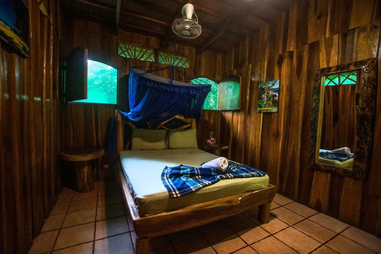 Hotel La Costa De Papito Puerto Viejo de Talamanca エクステリア 写真